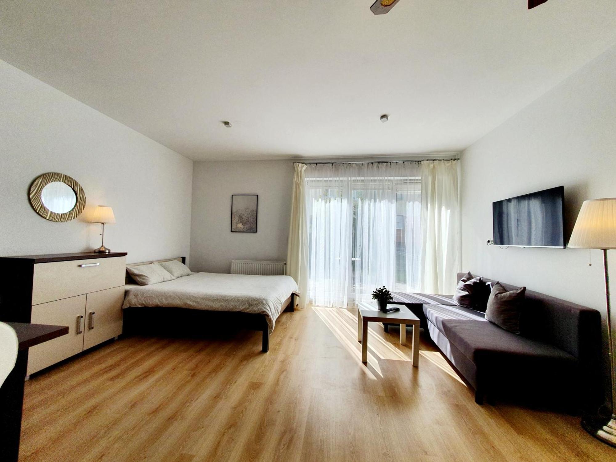 Apartment Mewa 4 Z Ogrodkiem *